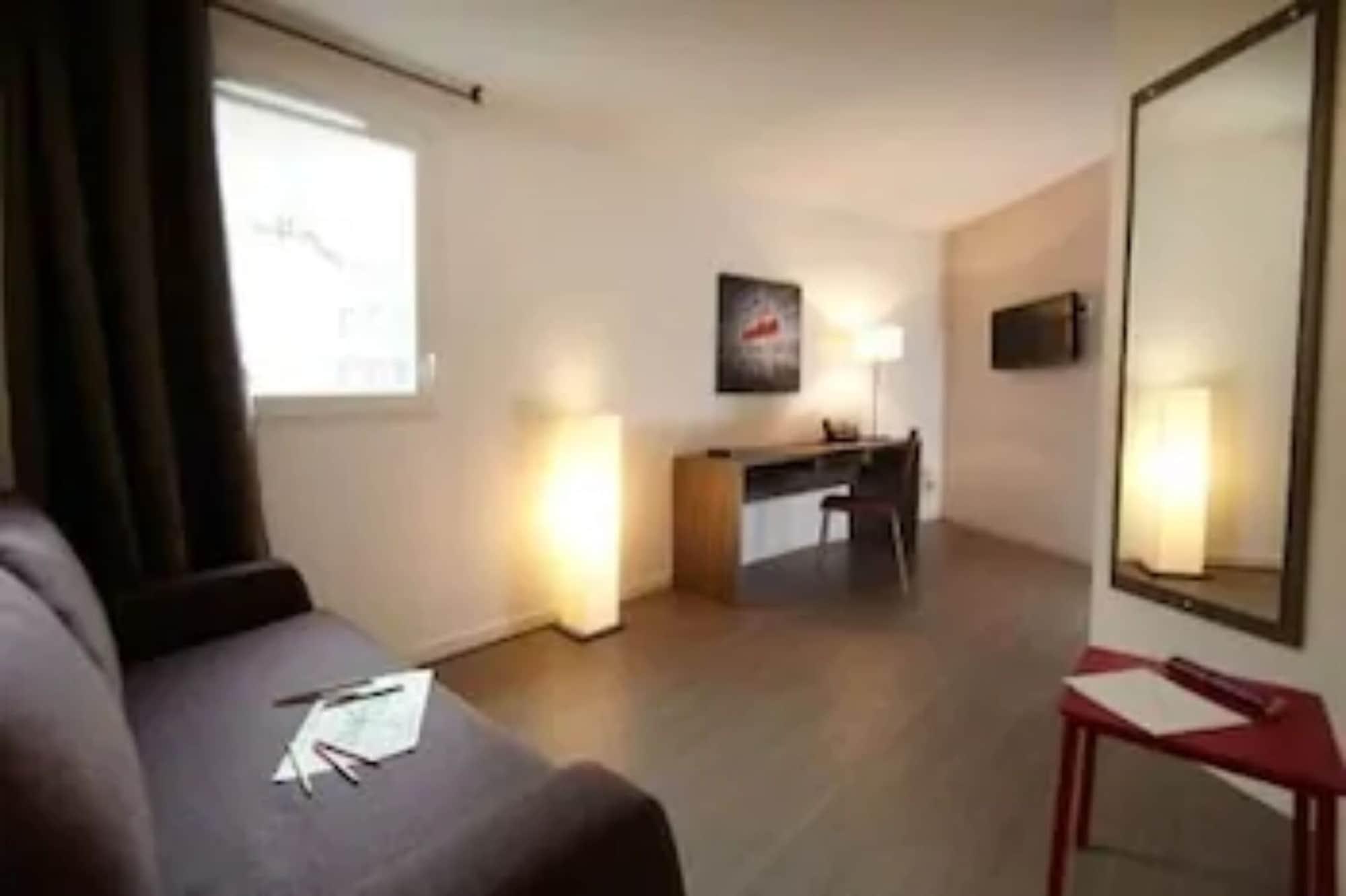 Appart'Hotel Hevea ヴァランス エクステリア 写真