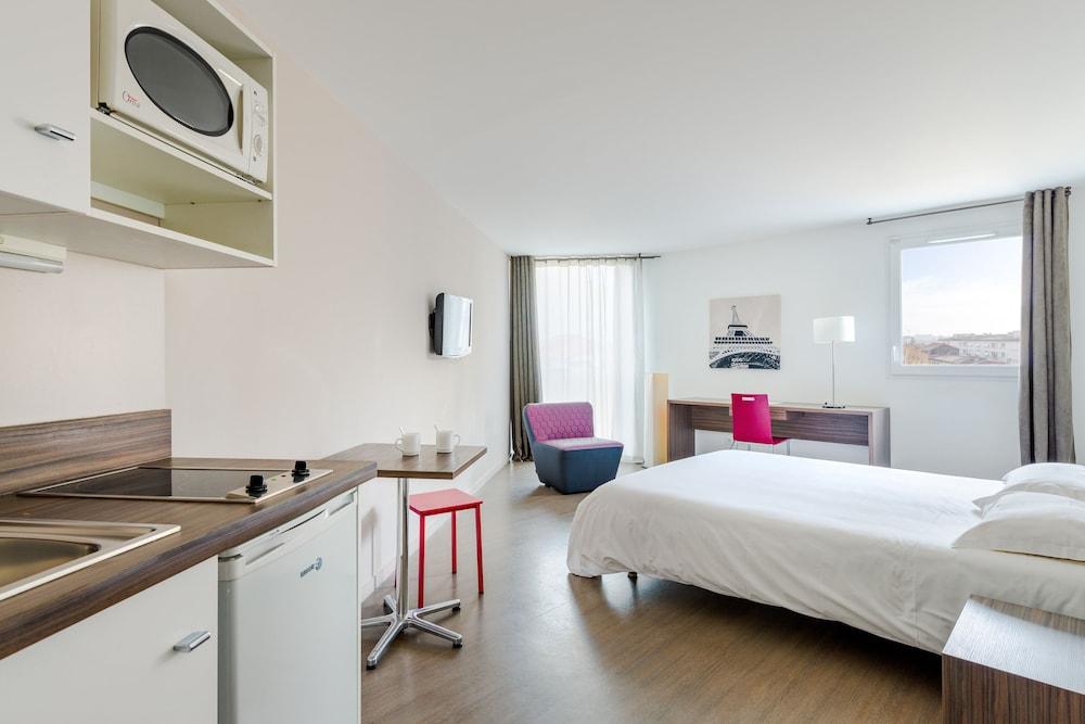 Appart'Hotel Hevea ヴァランス エクステリア 写真